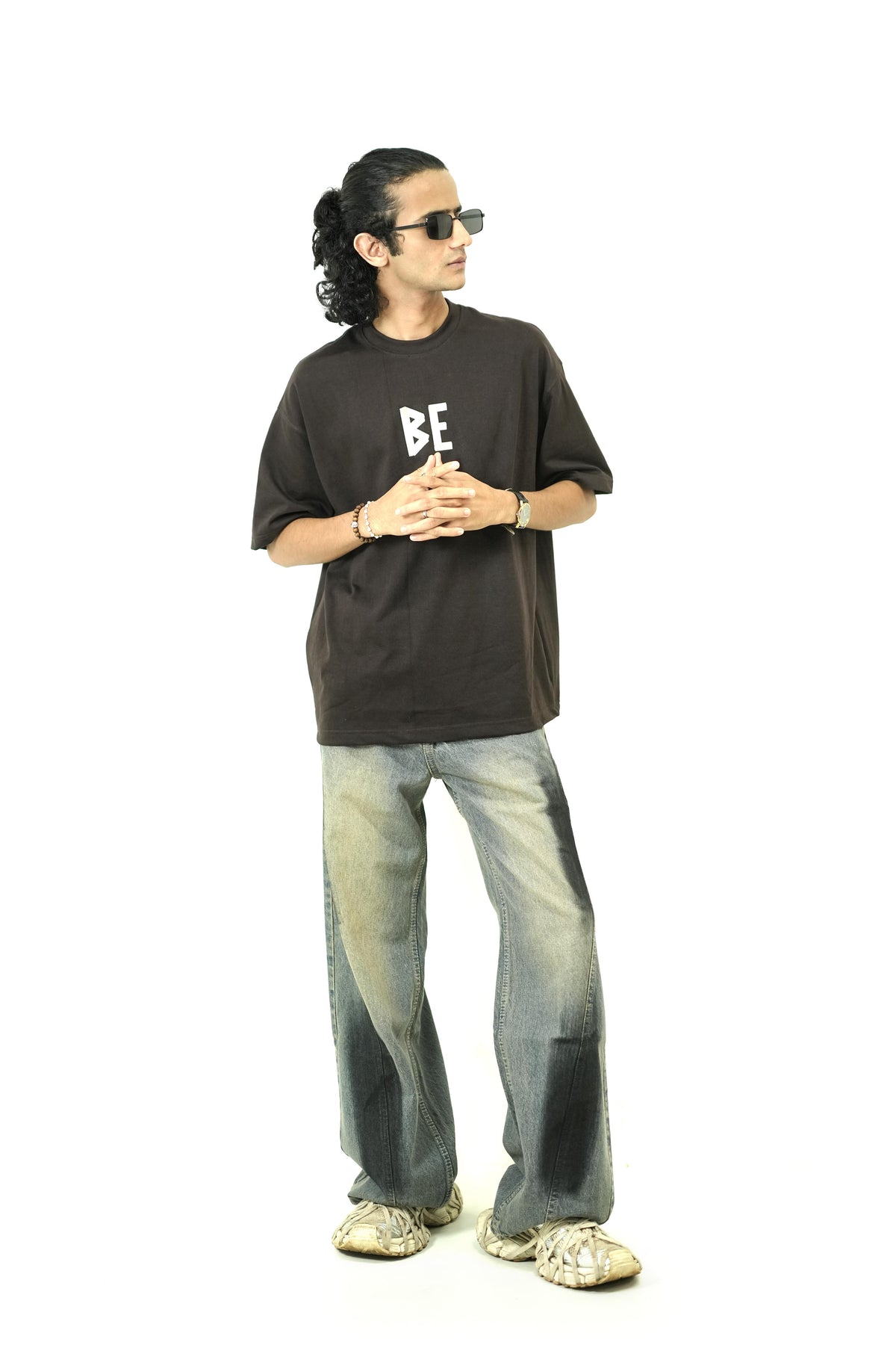 Bekakki Script Tee