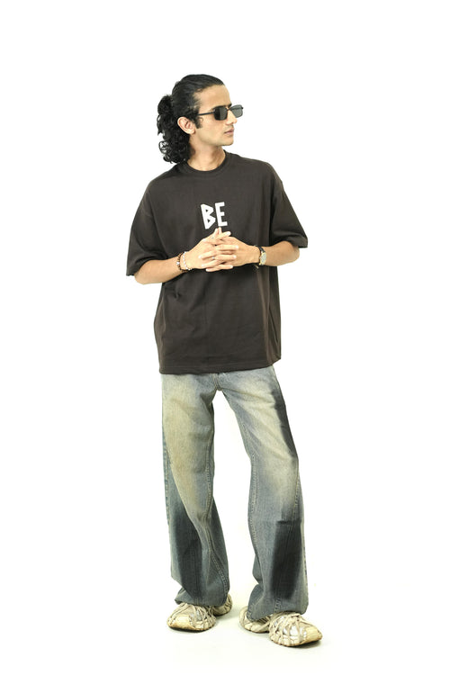 Bekakki Script Tee